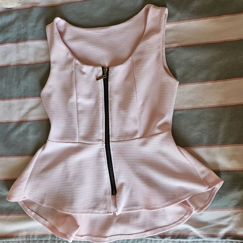 Top in soft pink color like new, size S/M