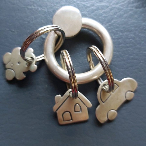 Keychain like new, silver