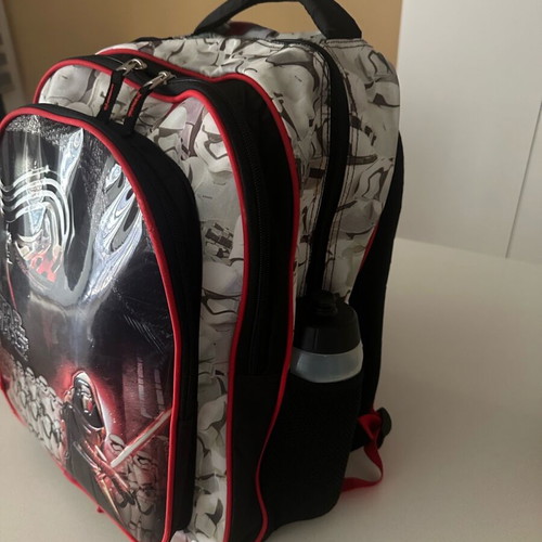 Star Wars school bag used for elementary boy