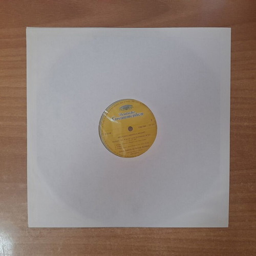 W.A. Mozart Concertos Pour Piano Et Orchestre vinyl record