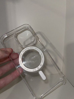 IPhone 13 Pro clear case with magnet