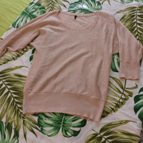 Benetton blouse used with three-quarter sleeves and gold thread size M