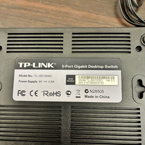 TP-LINK Gigabit Ethernet Switch TL-SG1005D used with 5 ports