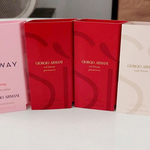 Giorgio Armani Premium Perfume Sample Collection 4 Pieces new