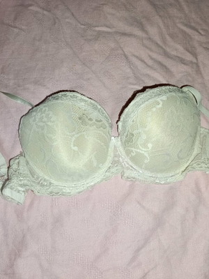 White bra like new, size 85B - L