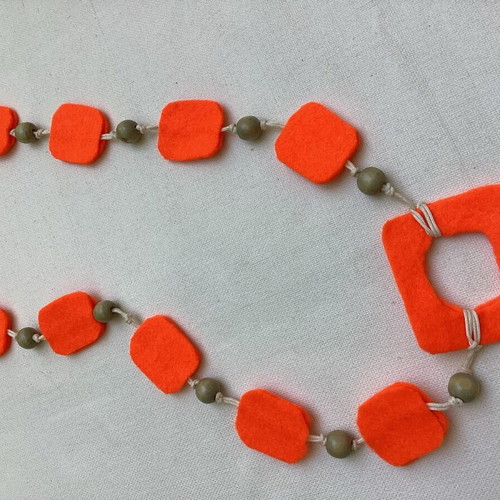 Handmade necklace with orange felt, statement jewelry APOPSIS like new