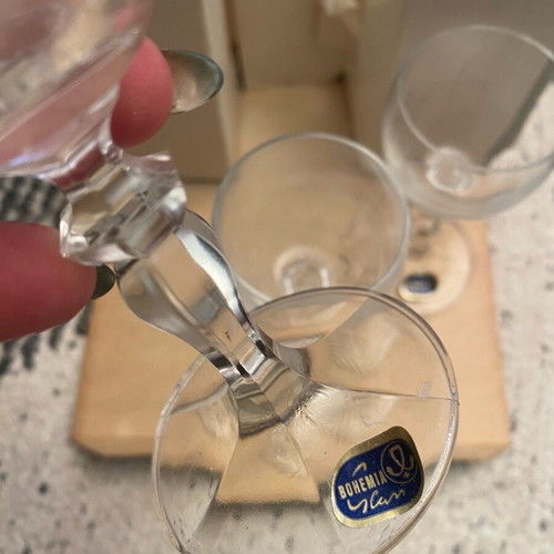 LR Lednicke Rovne Slovakia vintage crystal wine glasses set of 6, like new