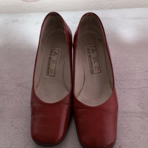 ARS Kechagiopoulos leather shoes like new, size 38, red wedge heel