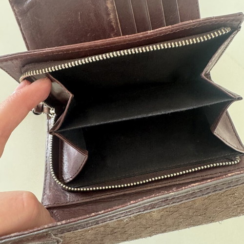 DKNY women's leather wallet used, brown