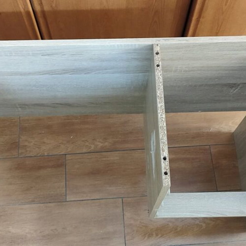 Desk slightly used, dimensions 120x60x76 cm