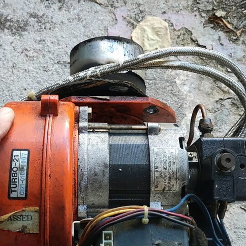 Kiturami 21S burner used with control unit and thermostat