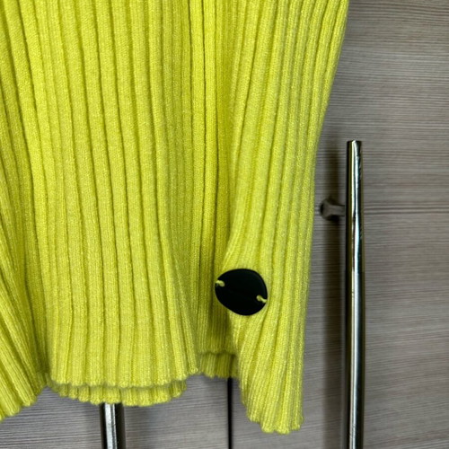 BSB turtleneck used, lime color, size XS