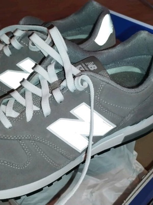New Balance ML565 αχρησιμοποίητα sneakers μέγεθος 46,5 γκρι και μπεζ