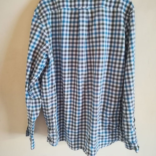 Men's dress shirts pack of three, size L, like new, cotton