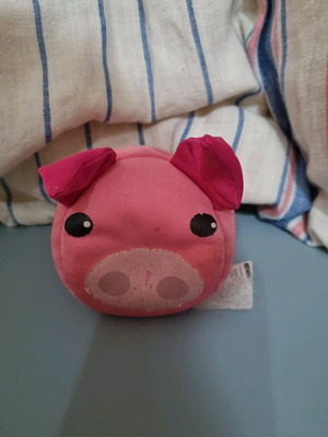 Plush dolls like new
