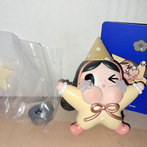 The Dancing Star Popmart Crybaby Crying To The Moon μίνι φιγούρα σαν καινούργιο