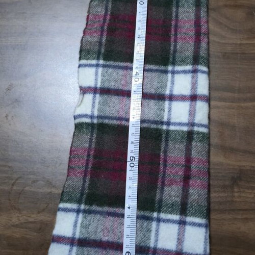 Johnstons of Elgin wool scarf like new, classic tartan