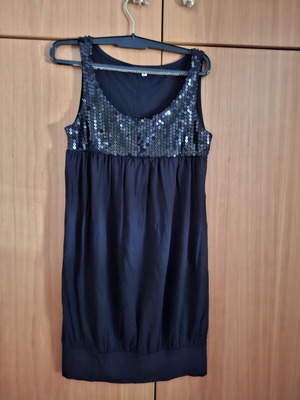 Sleeveless dress with sequins medium used, black