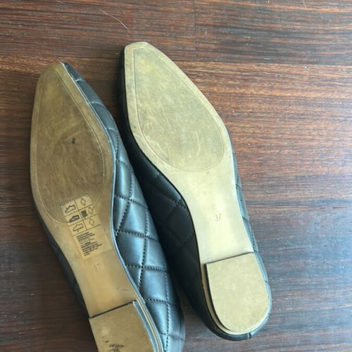 H&M black quilted ballerinas size 37 like new