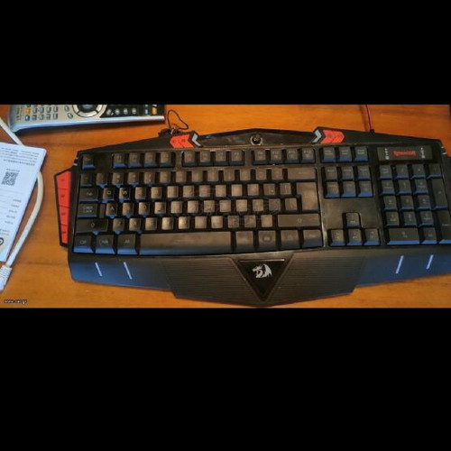 Pc air-cooled in excellent condition with keyboard and mouse