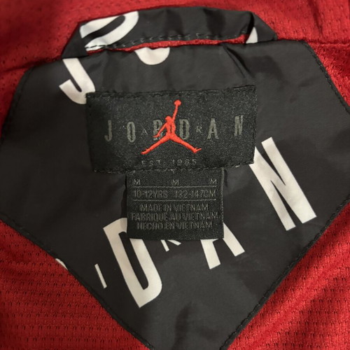 Nike Jordan windbreaker like new, black, kids up to 12 years
