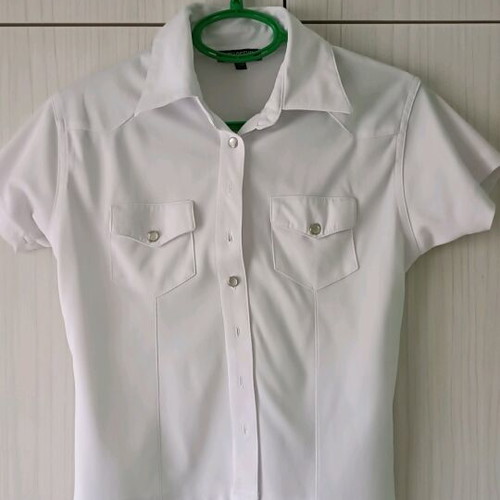 Colloseum women's blouse like new, white with buttons