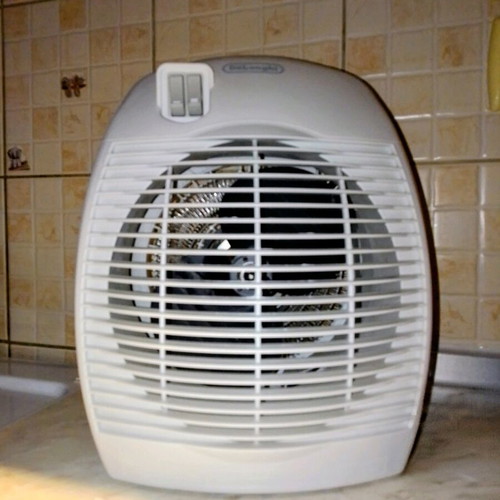 Delonghi bathroom fan heater 2000 What like new
