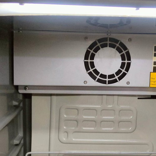 Professional display refrigerator used in excellent condition