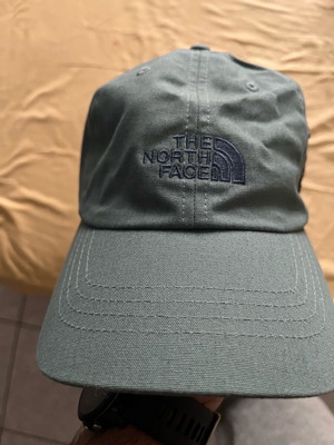 The North Face finisher hat from ZagoriTrail Marathon new, blue, size M