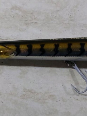 Τεχνητό ψαρέματος Hunthouse needle stylo 16cm 18gr floating σαν καινούργιο
