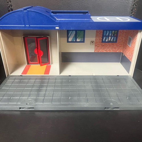 Playmobil suitcase used