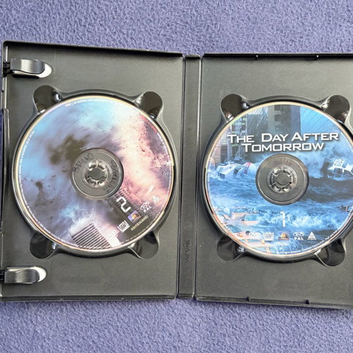 The Day After Tomorrow DVD used, authentic movie with subtitles