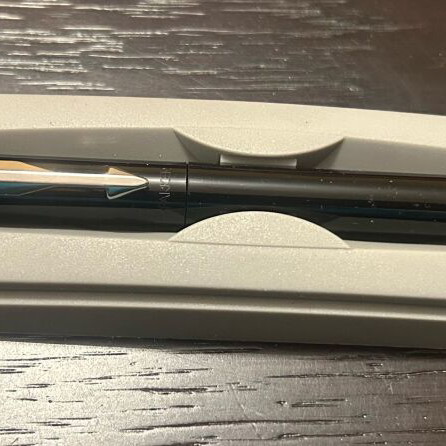 Parker pen new, black with silver metal details