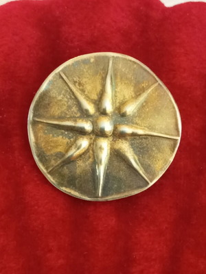 Zolotas 950 gold-plated Vergina star pendant brooch vintage
