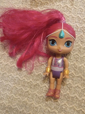 Shimmer and Shine doll used, as shown