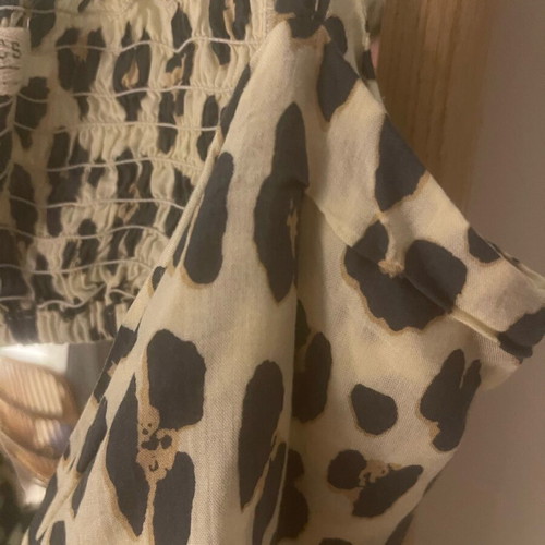 Top like new, one size