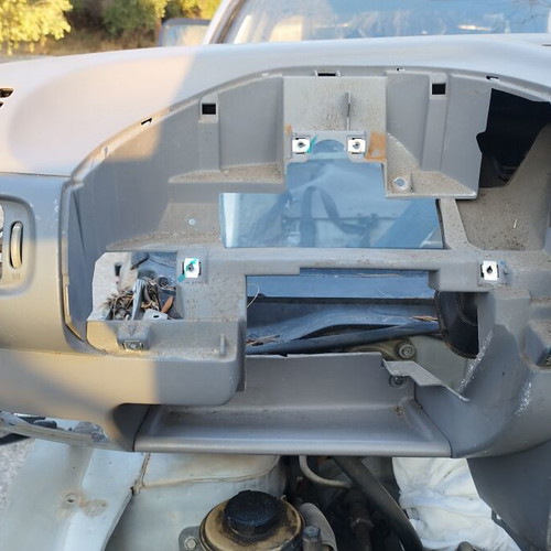 Nissan Micra K11 dashboard