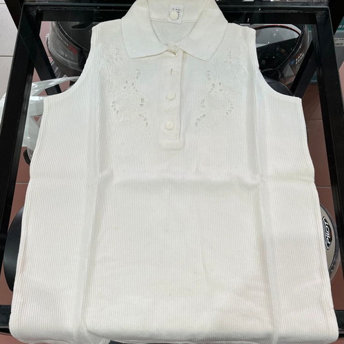 Women's 100% cotton blouse used, size 36/38