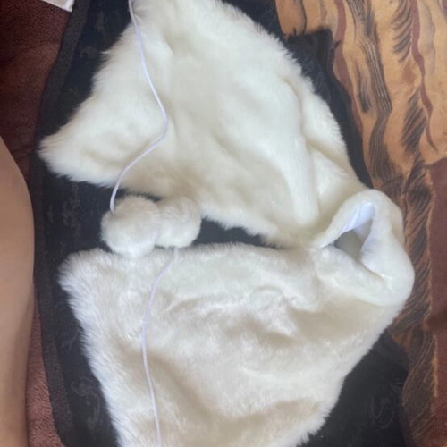 Synthetic fur shawl new, white
