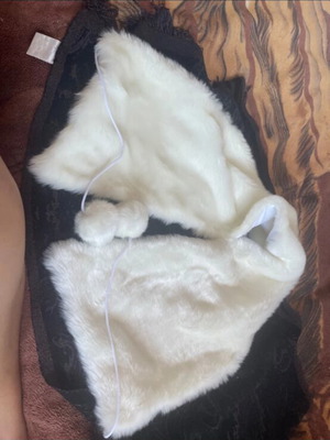 Synthetic fur shawl new, white