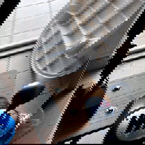 Race simulator σαν καινούργιο πλήρες σετ τιμονιέρας Thrustmaster και MOZA