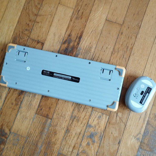 Alcatroz Tetriz Air 300c keyboard and mouse set like new