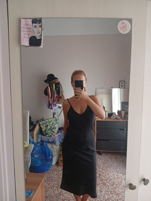 Black dress size M for special occasions