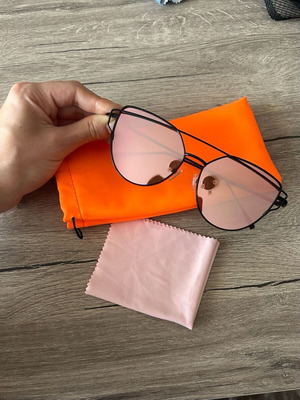 Sunglasses with mirror lenses like new, black and pink