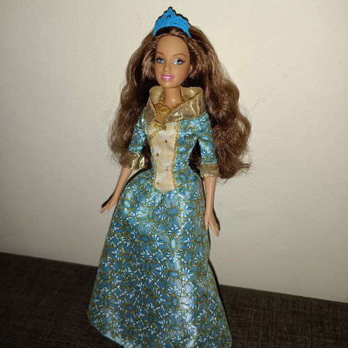 Barbie Masquerade Ball Princess 2007 used with original dress and accessories