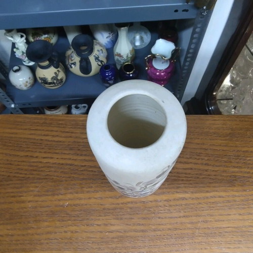 Decorative Tabletop Clay Vase with Flower Design like new