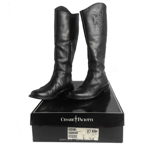Cesare Paciotti Buffalo Leather Black Boots Size 38,5 in their box