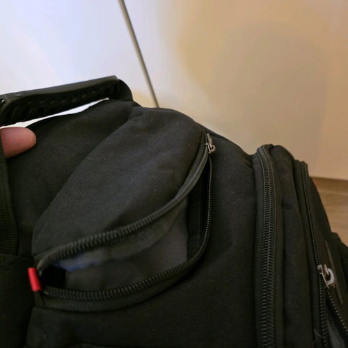 CsaxeKecna backpack new, black with red details