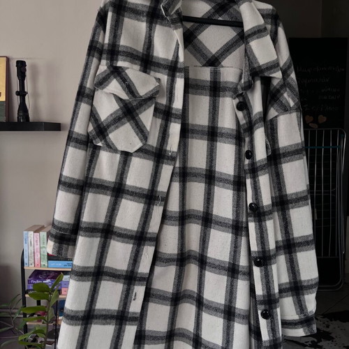Checked overshirt jacket like new, size M, black and white