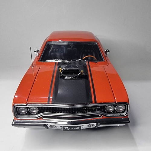 GMP Plymouth Heads Up Road Runner 1970 Metal Model Scale 1:18 new